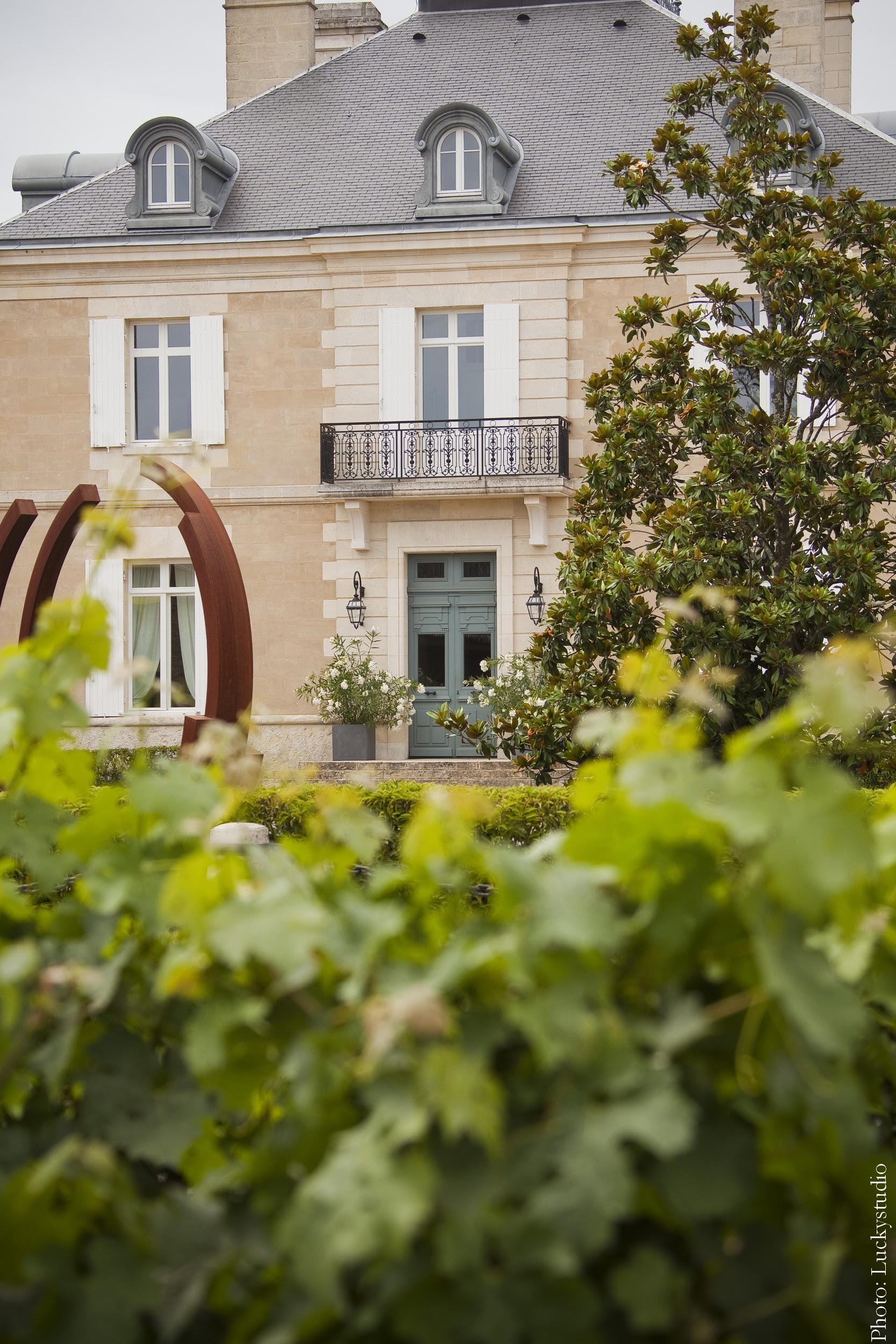 Luxury travel concierge bordeaux Haut Baille